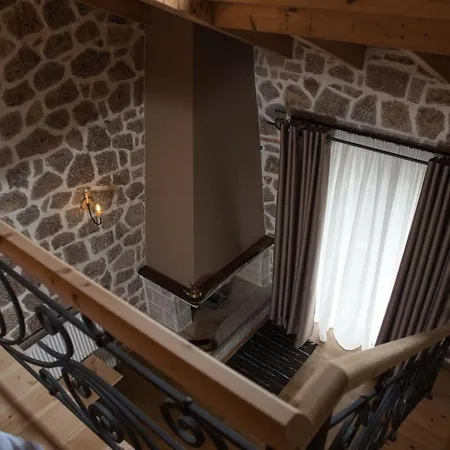 George Boutique * Voskopoje