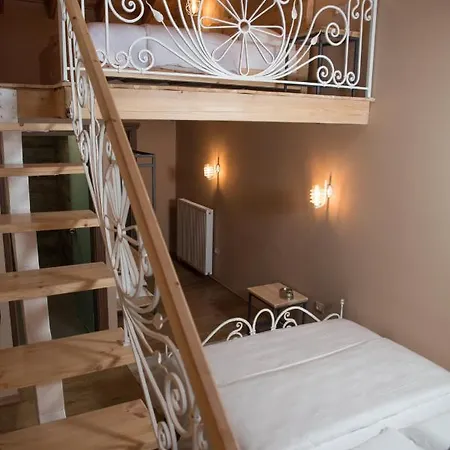 George Boutique Hotel *