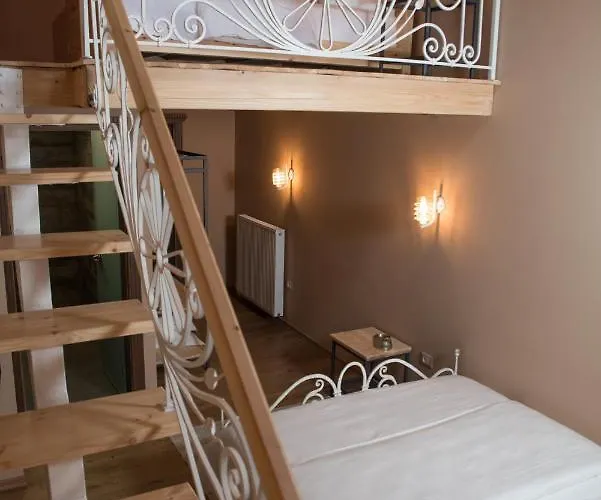 George Boutique Hotel *